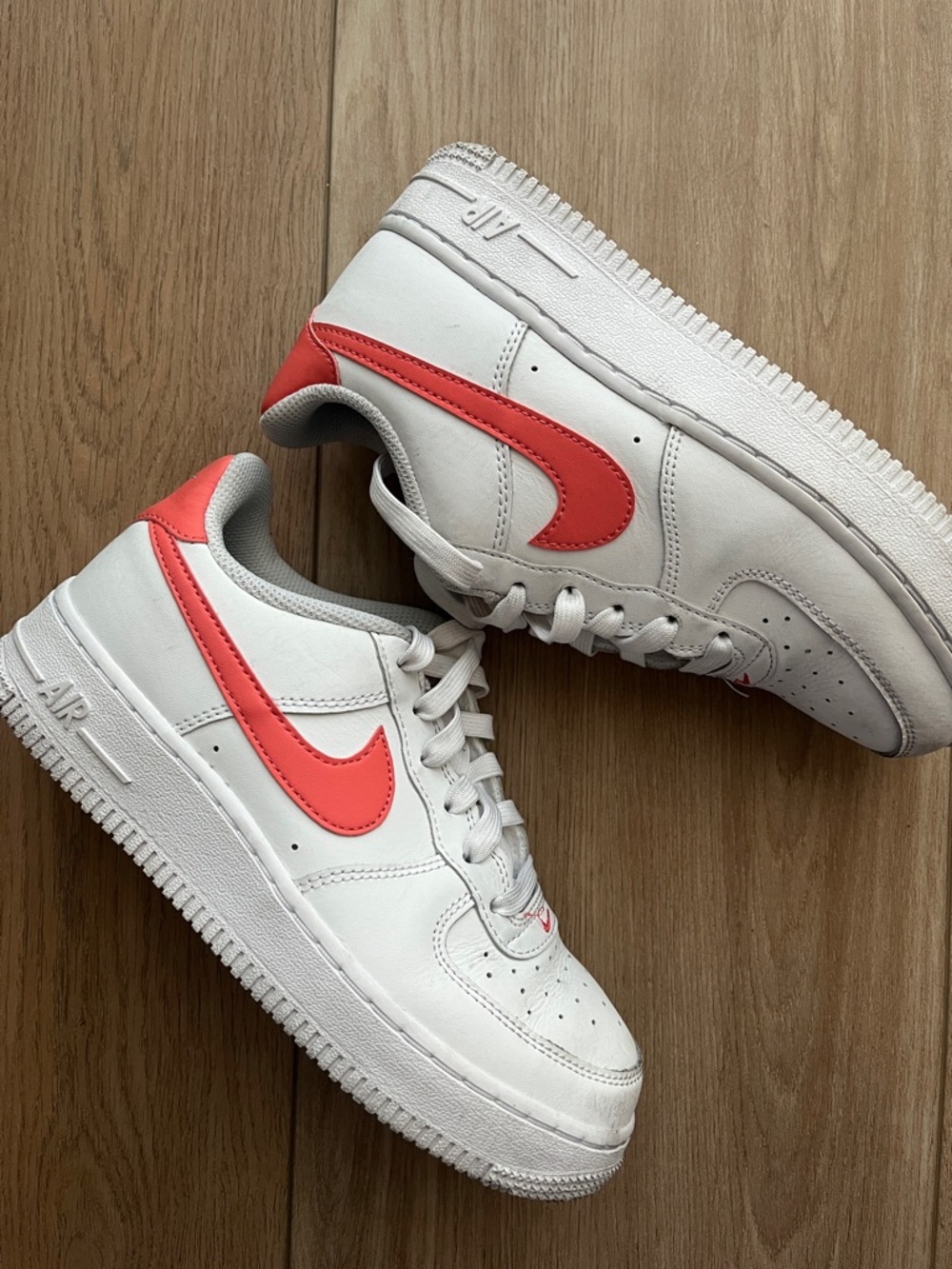 Nike Air Force 1 Big Kid - Picture 2 of 10